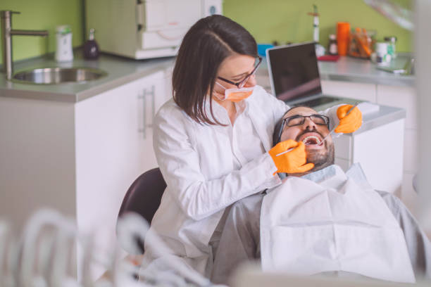 Best Dentist Open Late Near Me  in Colonial Rk, PA